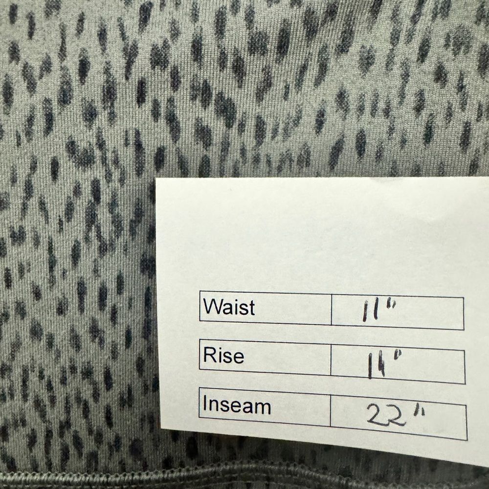 Lululemon Wunder Under Crop Grey - Picture 8 of 8